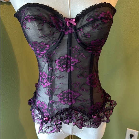 Vintage Other - Vintage Elegant Black and Purple Lace Bustier